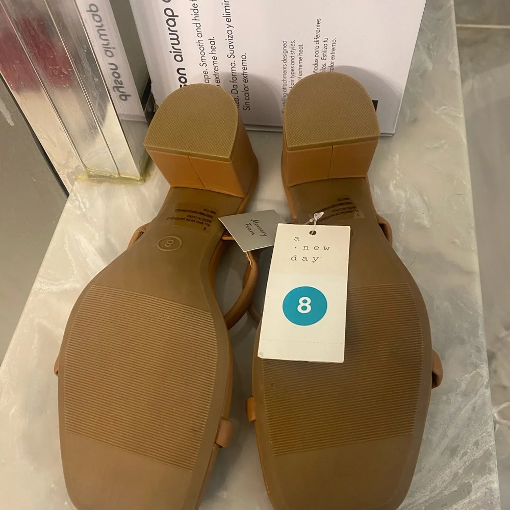 New day 2 pairs NWT - Picture 2 of 7
